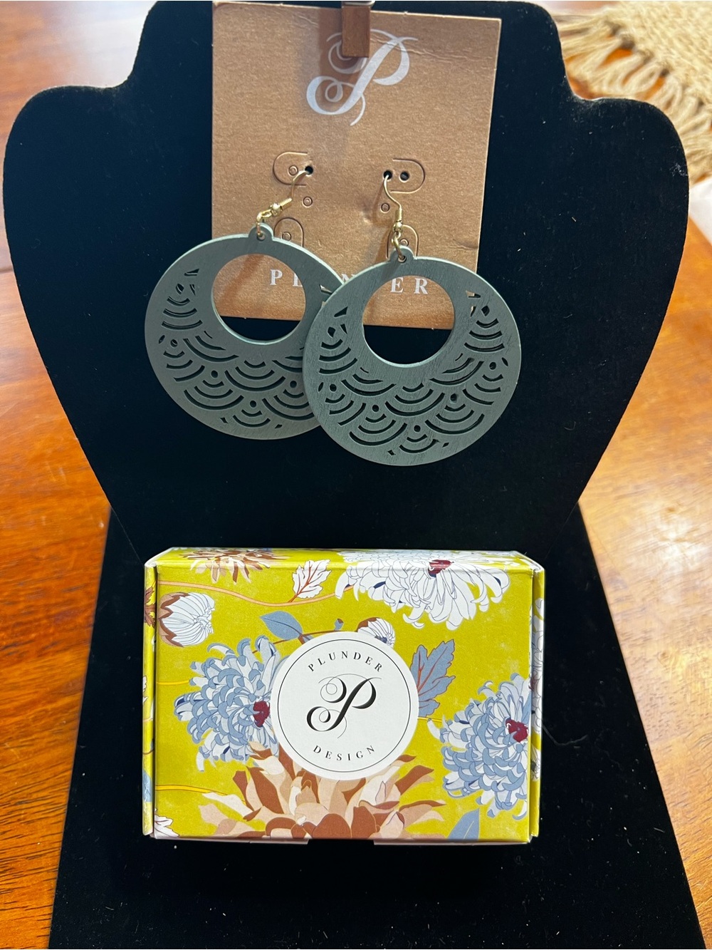 Plunder Seafoam Green Laser-Cut Hoop Earrings with Gold-Tone Hooks